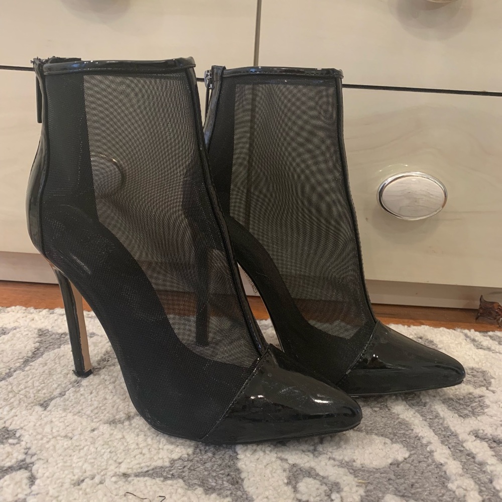 Mesh booties